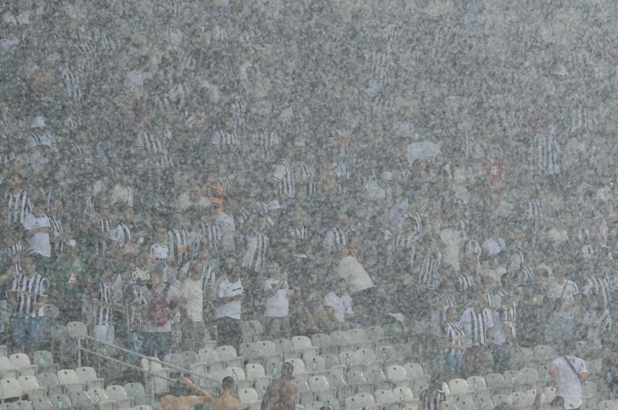 Torcida do Atltico no clssico contra o Amrica, no Mineiro, pela Copa Libertadores