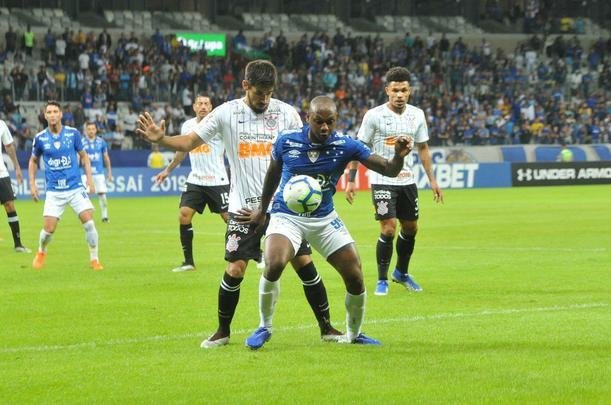 Fotos de Cruzeiro x Corinthians, no Mineiro, pela oitava rodada do Campeonato Brasileiro