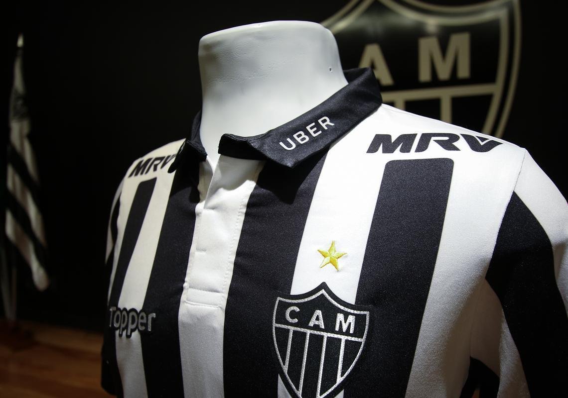 Fotos da camisa do Atltico aps ampliao da parceria com a Uber