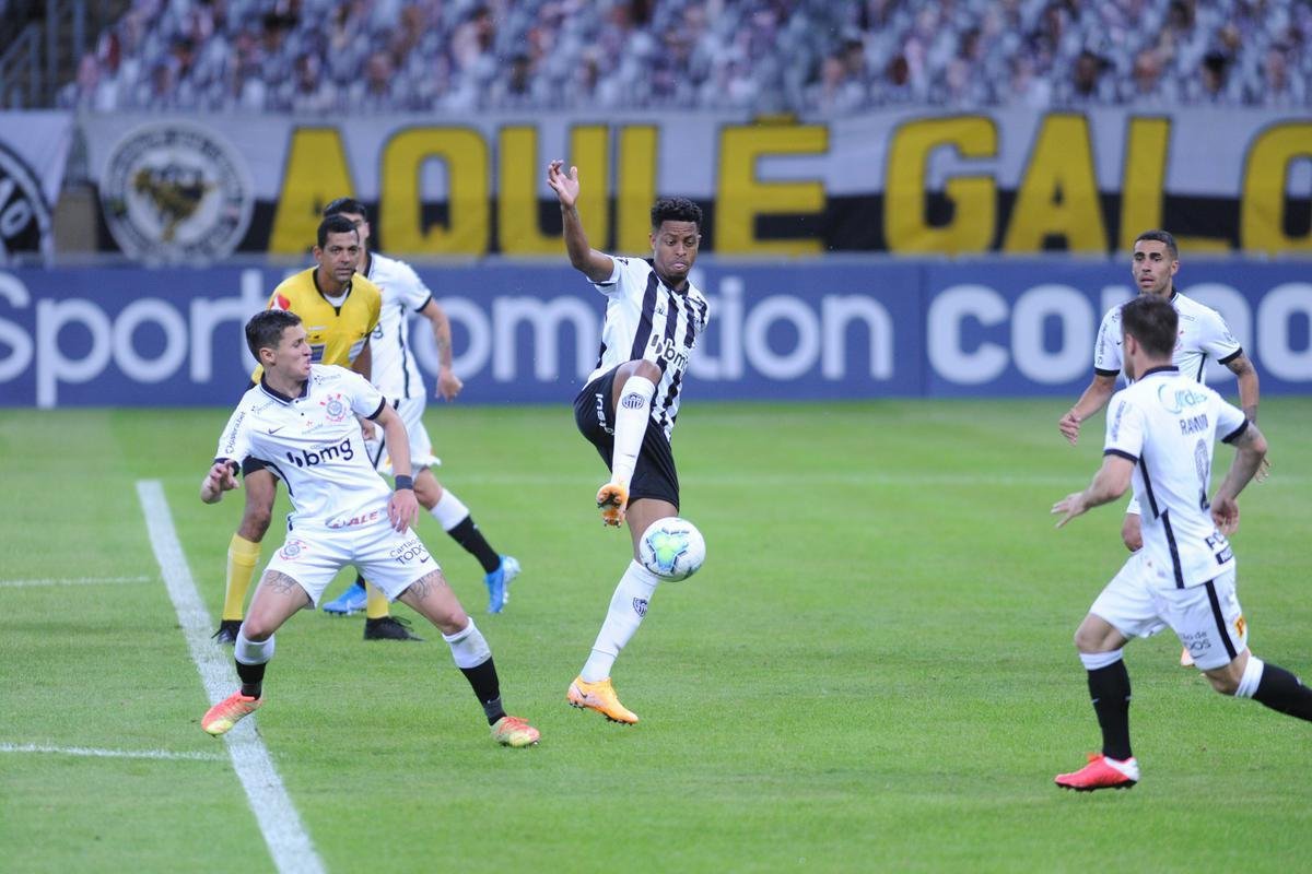 Galo virou na etapa final com gols de Hyoran (2) e Nathan: 3 a 2