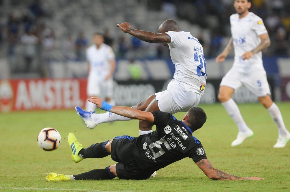 Equipes se enfrentaram pela sexta rodada do Grupo B da Copa Libertadores