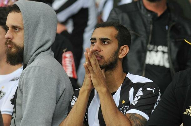 Torcedores do Atltico lotam as arquibancadas do Mineiro para acompanhar a partida vlida pelas quartas de final da Copa do Brasil