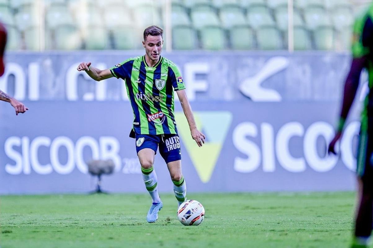 O Amrica recebeu o Tombense neste sbado (19), em jogo vlido pela 11 rodada do Campeonato Mineiro. Sem pblico, a partida foi realizada no Estdio Independncia, em Belo Horizonte.