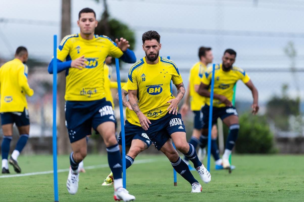 Fotos do treino do Cruzeiro nesta quarta-feira (20/10) na Toca II