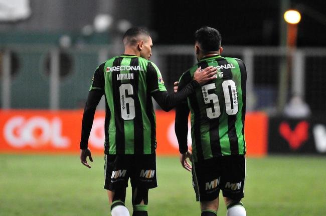Fotos do jogo entre Amrica e Botafogo, no Independncia, em Belo Horizonte, pela stima rodada do Campeonato Brasileiro
