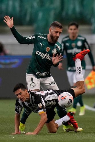 Fotos do jogo de ida da semifinal da Copa Libertadores de 2021, entre Palmeiras e Atltico, no Allianz Parque, em So Paulo
