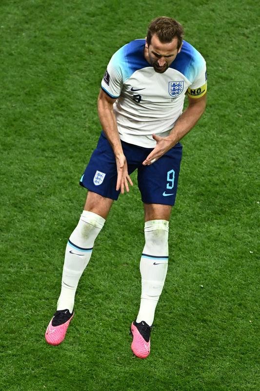 Fotos do duelo entre Inglaterra e Frana, pelas quartas de final da Copa do Mundo, no estdio Al Bayt, em Al Khor