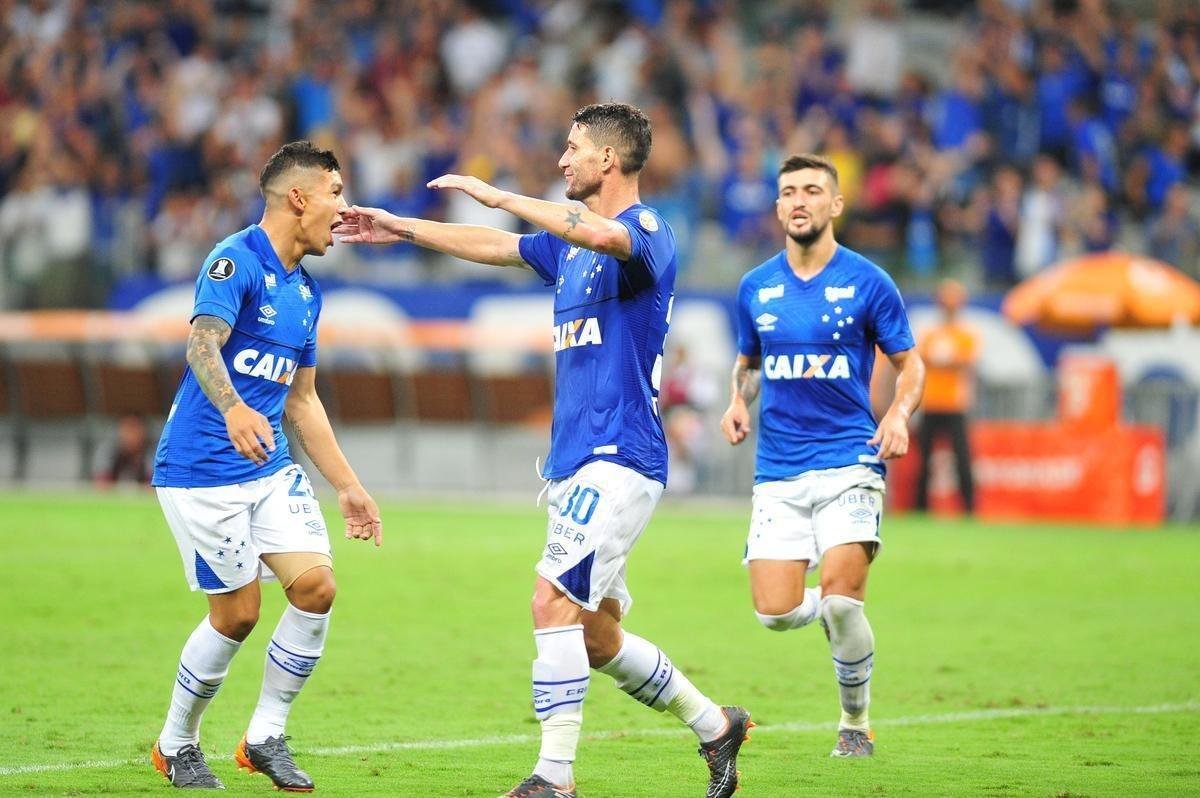 Cruzeiro vence La U por 7 a 0, assume segundo lugar do grupo na Libertadores e segue vivo na disputa