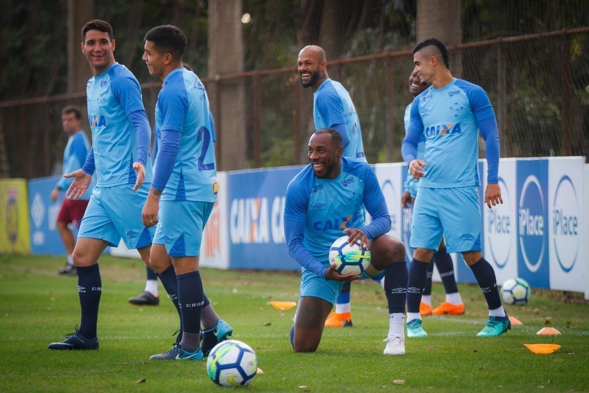 Imagens do treinamento do Cruzeiro s vsperas de duelo contra o Cear, pelo Brasileiro