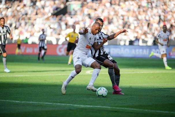 Fotos da vitória do Botafogo sobre o Atlético, por 2 a 1, no Engenhão, pela 18ª rodada do Brasileiro