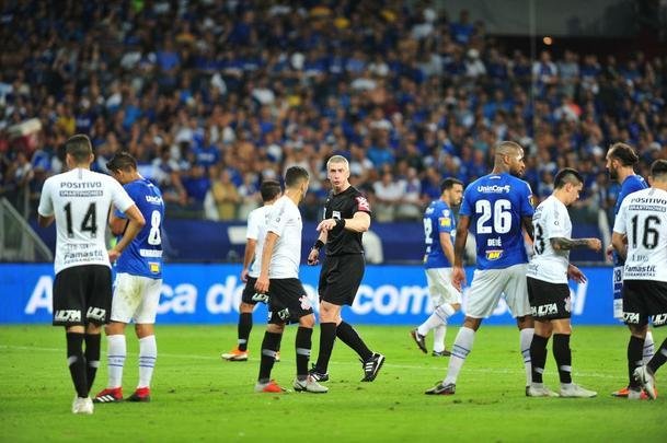 No segundo tempo, Cruzeiro tentou ampliar a vantagem e teve trs chances reais