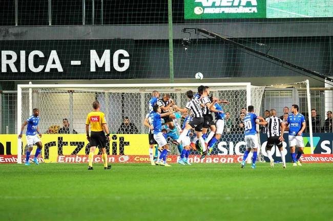 Atltico e Cruzeiro se enfrentaram em jogo do Brasileiro