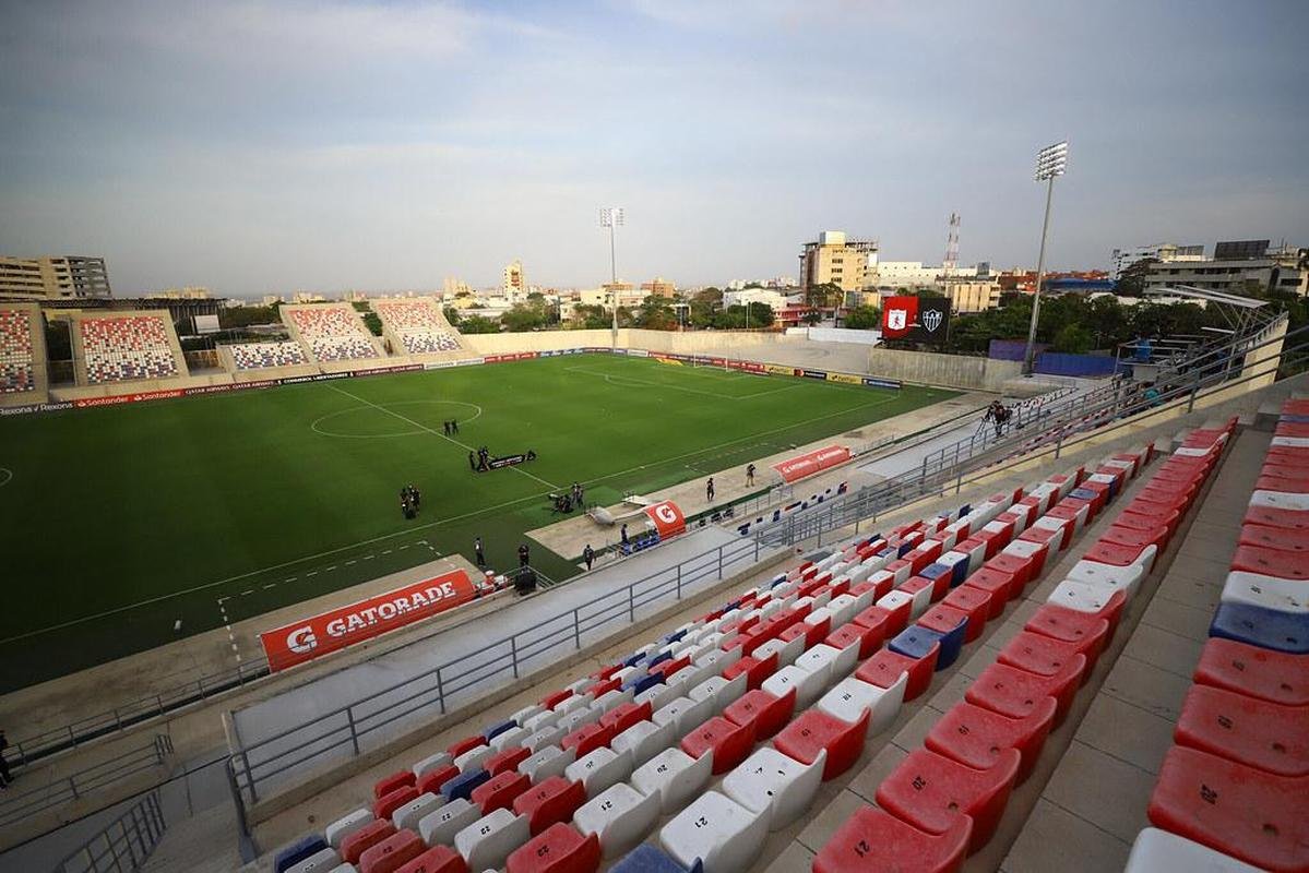 Romelio Martnez (Colmbia) - um jogo e uma vitria. Foram trs gols marcados e um sofrido