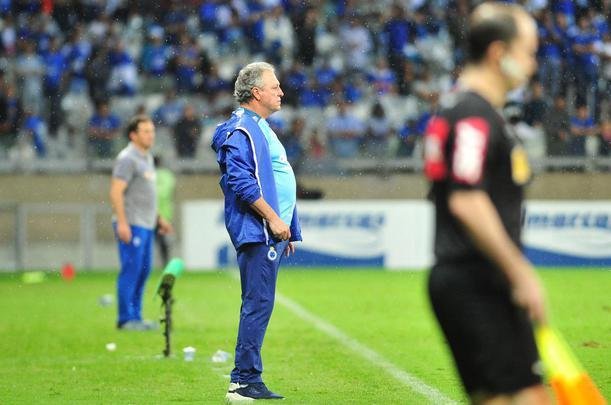Fotos do segundo tempo do duelo entre Cruzeiro e Ava, no Mineiro, pelo Brasileiro