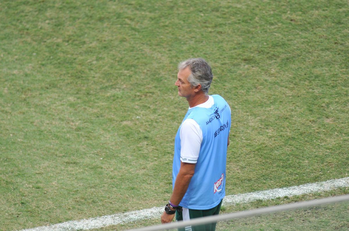 Fotos do jogo deste sbado entre Amrica e Coimbra, no Independncia, pelo Campeonato Mineiro