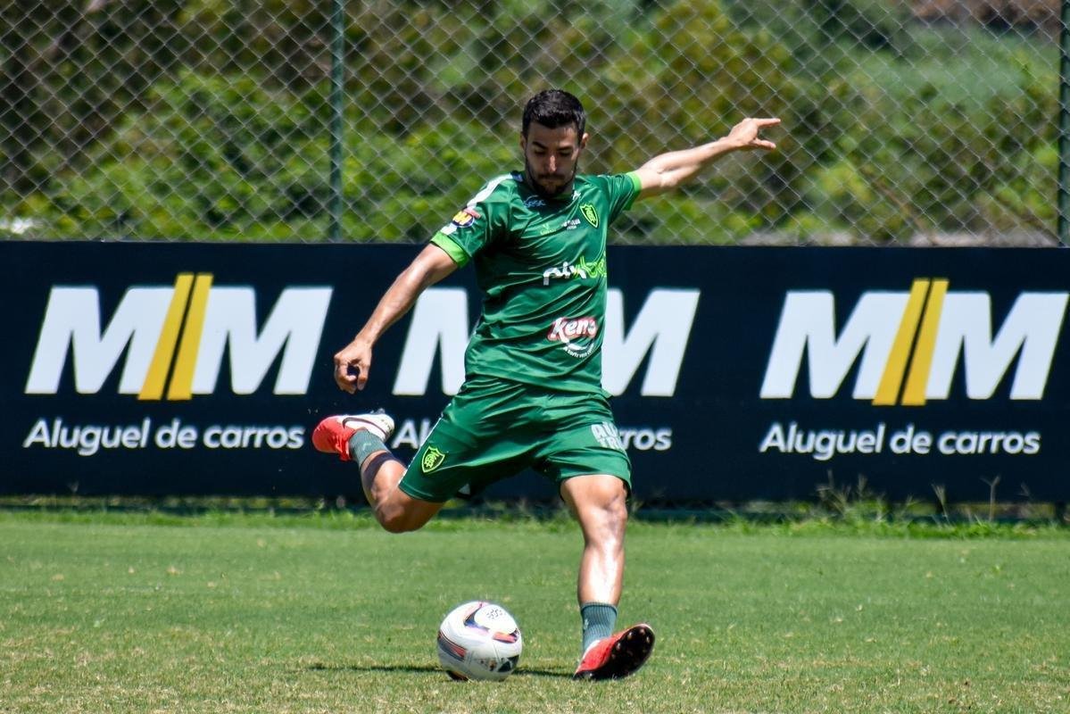 Treino do Amrica no CT Lanna Drumond nesta segunda-feira (24)