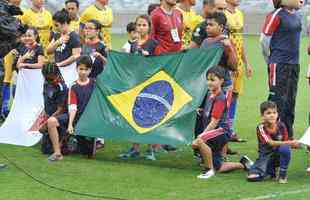 Fotos do 'Game of Dreams', jogo festivo dos Amigos do Ronaldinho contra os Amigos do Penta