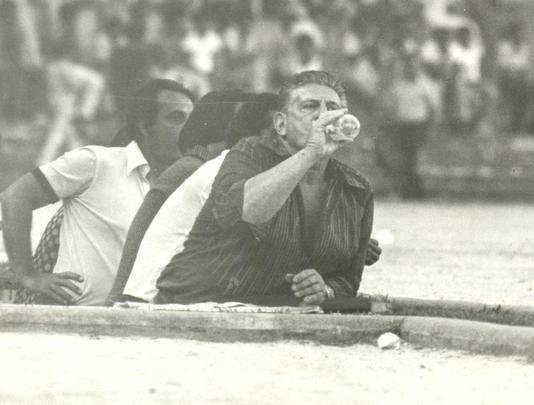 Fotos da carreira do polmico tcnico Yustrich, o Homo