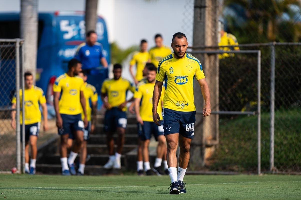 Fotos do treino do Cruzeiro desta segunda-feira (27/9)