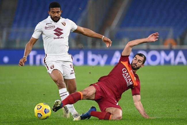 Bremer (2018) - Revelado pelo Atltico em 2017, Bremer foi negociado pelo alvinegro com o Torino, da Itlia, em 2018. O zagueiro foi comprado por 6 milhes de euros (cerca de 27 milhes na cotao da poca).