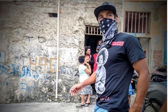 Cruzeiro distribuiu alimentos na Pedreira Prado Lopes