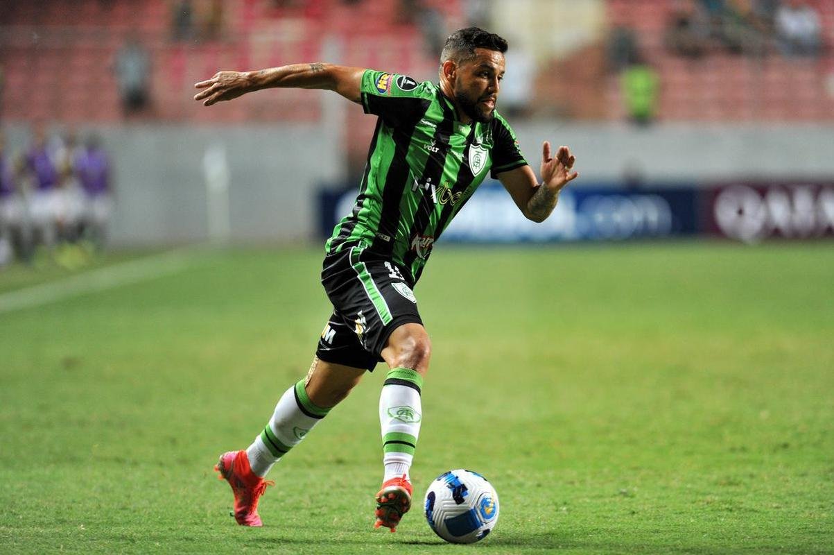 Fotos do jogo entre Amrica e Guaran do Paraguai, no Independncia, em BH, pela segunda fase da Copa Libertadores