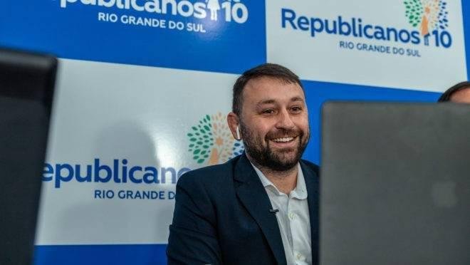 Ex-judoca olmpico e medalhista de ouro em dois Mundiais, Joo Derly concorreu  prefeitura de Porto Alegre pelo Republicanos. Ele recebeu 19.004 votos (2,94%) e ficou na stima posio.