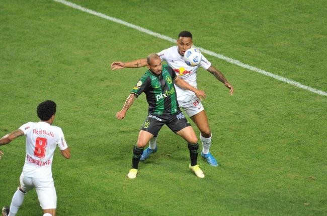 Fotos do jogo entre Amrica e RB Bragantino, no Independncia, em Belo Horizonte, pela 17 rodada da Srie A do Brasileiro