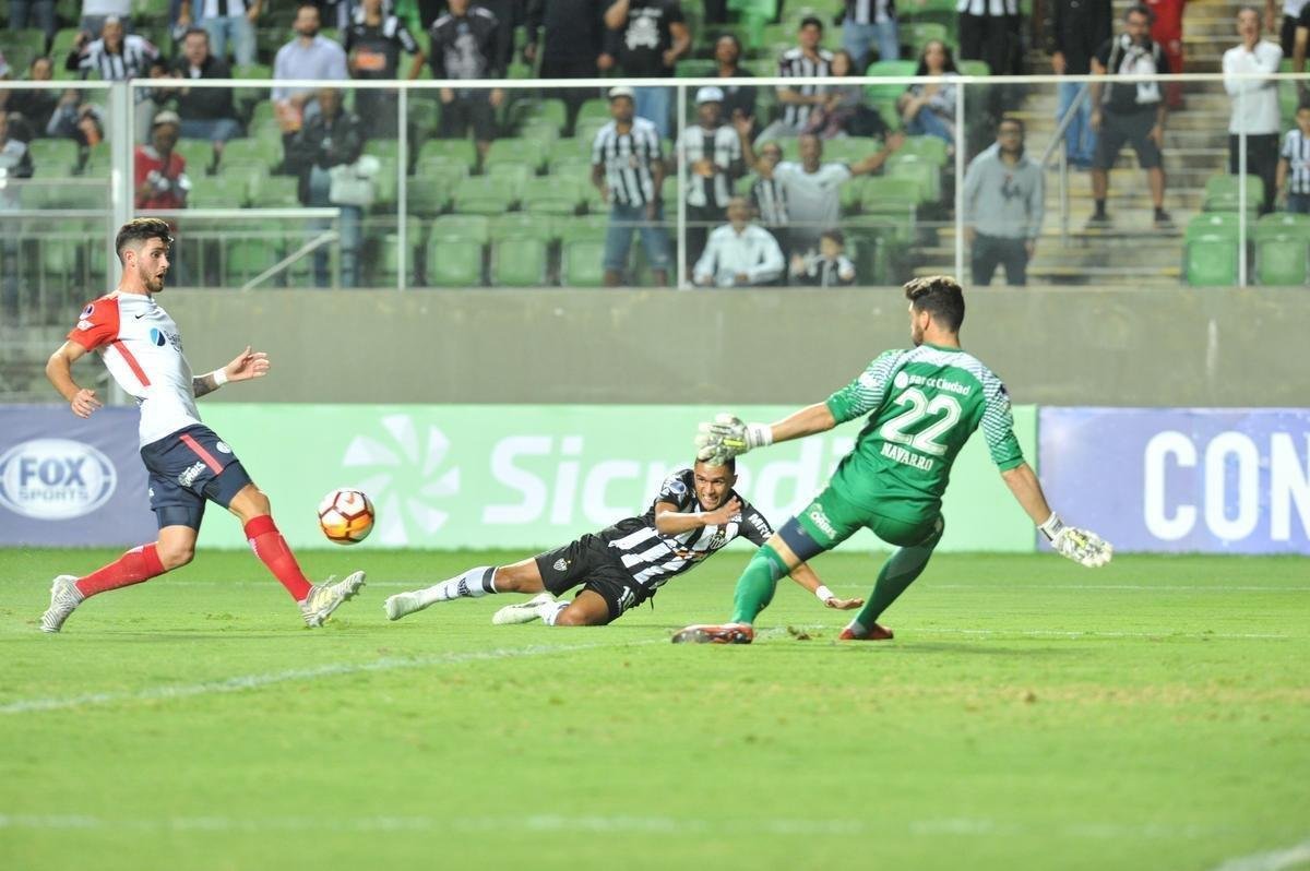 Partida foi disputada no Independncia, nessa noite de tera-feira