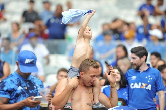 Fotos das torcidas de Athletic e Cruzeiro, no Mineiro, em Belo Horizonte, pela semifinal do Campeonato Mineiro