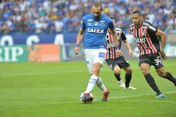 Fotos do jogo entre Cruzeiro e So Paulo