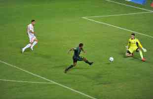 Ribamar chegou a marcar o segundo gol do Amrica no jogo, mas ele foi invalidado devido a um toque na mo de Alan Ruschel antes do cruzamento para o atacante.