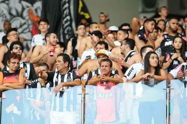 Torcedores do Atltico no Mineiro durante o clssico contra o Cruzeiro pela 26 rodada do Brasileiro