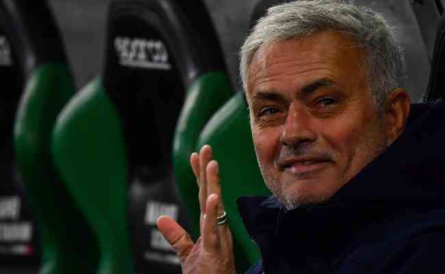 Mourinho  cotado para assumir Portugal aps eliminao na Copa do Mundo