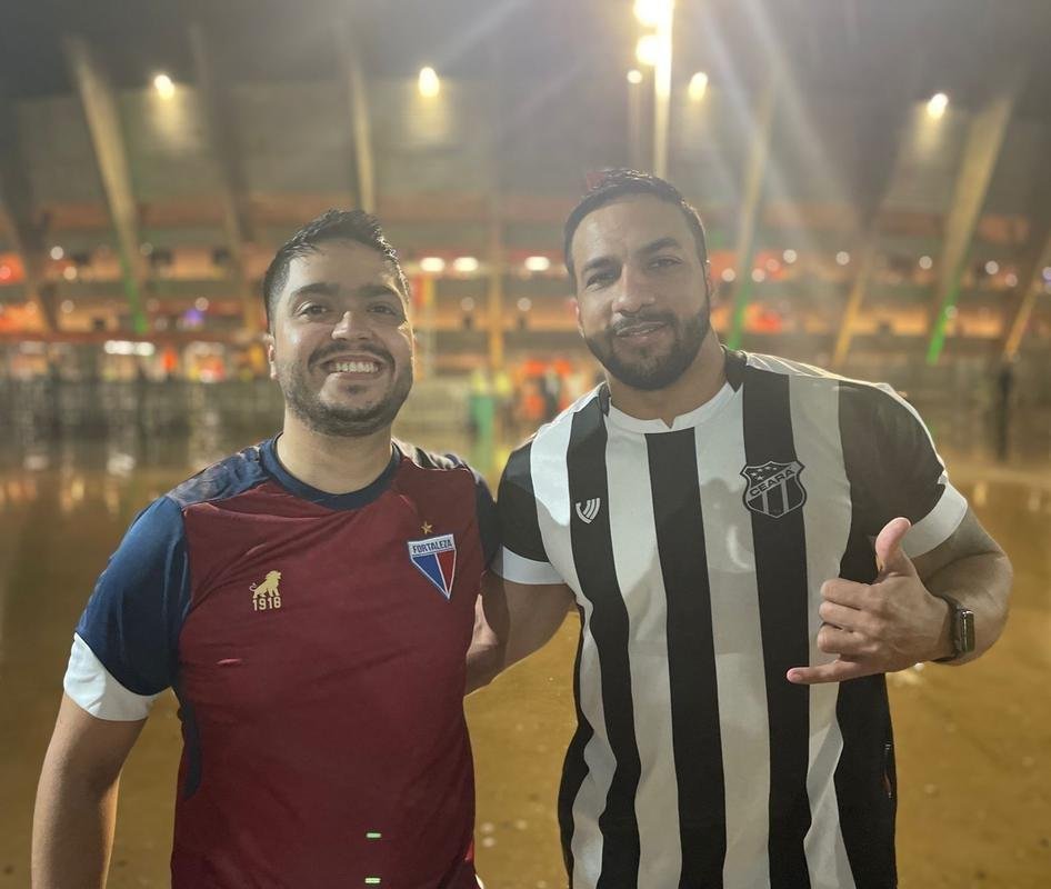 Torcedores no entorno do Mineiro, em BH, antes do jogo entre Brasil e Paraguai pelas Eliminatrias da Copa do Mundo do Catar