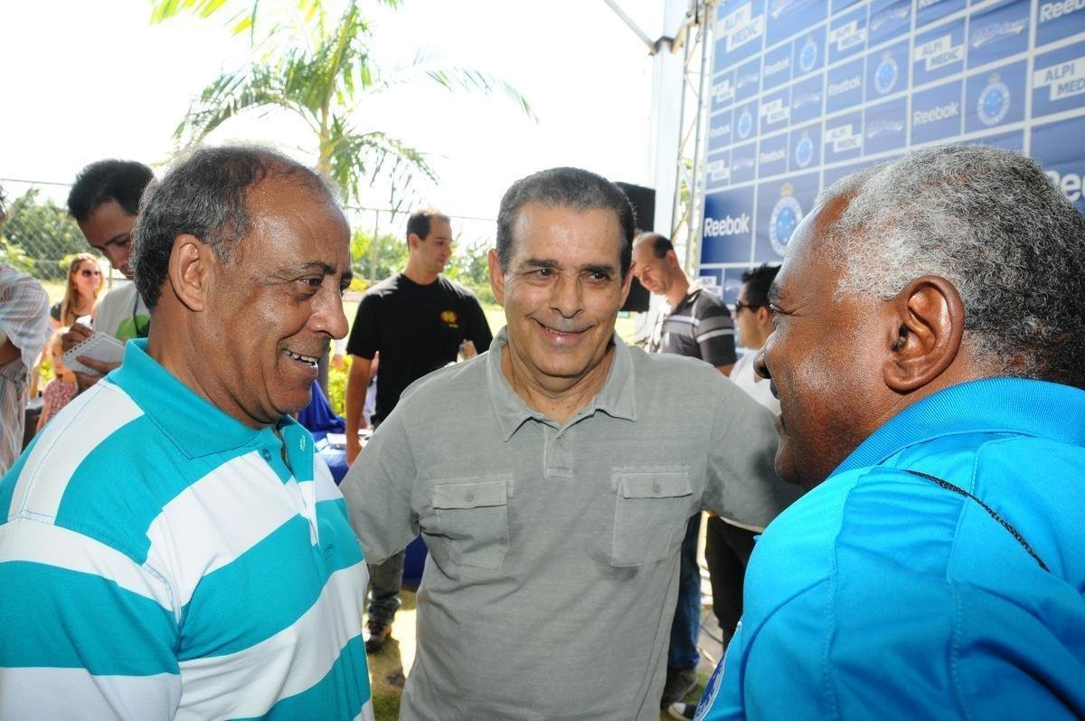 Imagens do ex-jogador do Cruzeiro Z Carlos