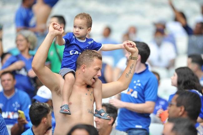 Fotos das torcidas de Athletic e Cruzeiro, no Mineiro, em Belo Horizonte, pela semifinal do Campeonato Mineiro