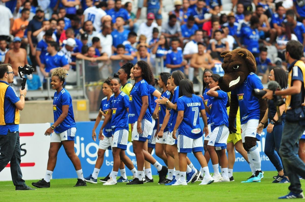 Cruzeiro e Amrica se enfrentaram em clssico pela 5 rodada do Campeonato Mineiro