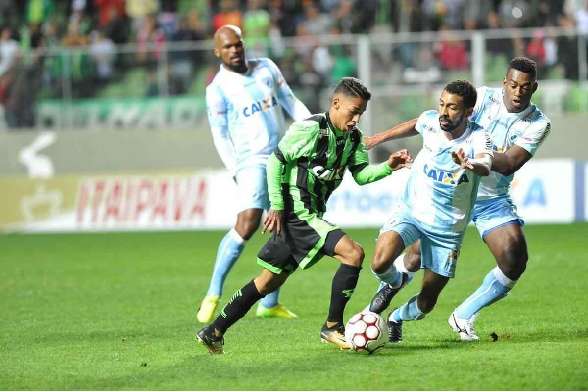 Amrica e Londrina se enfrentaram no Independncia, pela 18 rodada da Srie B do Brasileiro