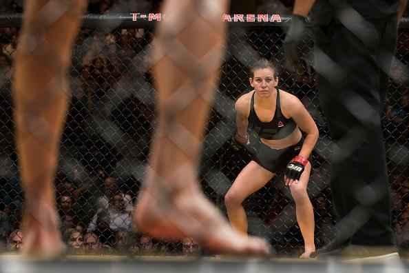 Fotos da grande vitória de Amanda Nunes pelo cinturão do UFC