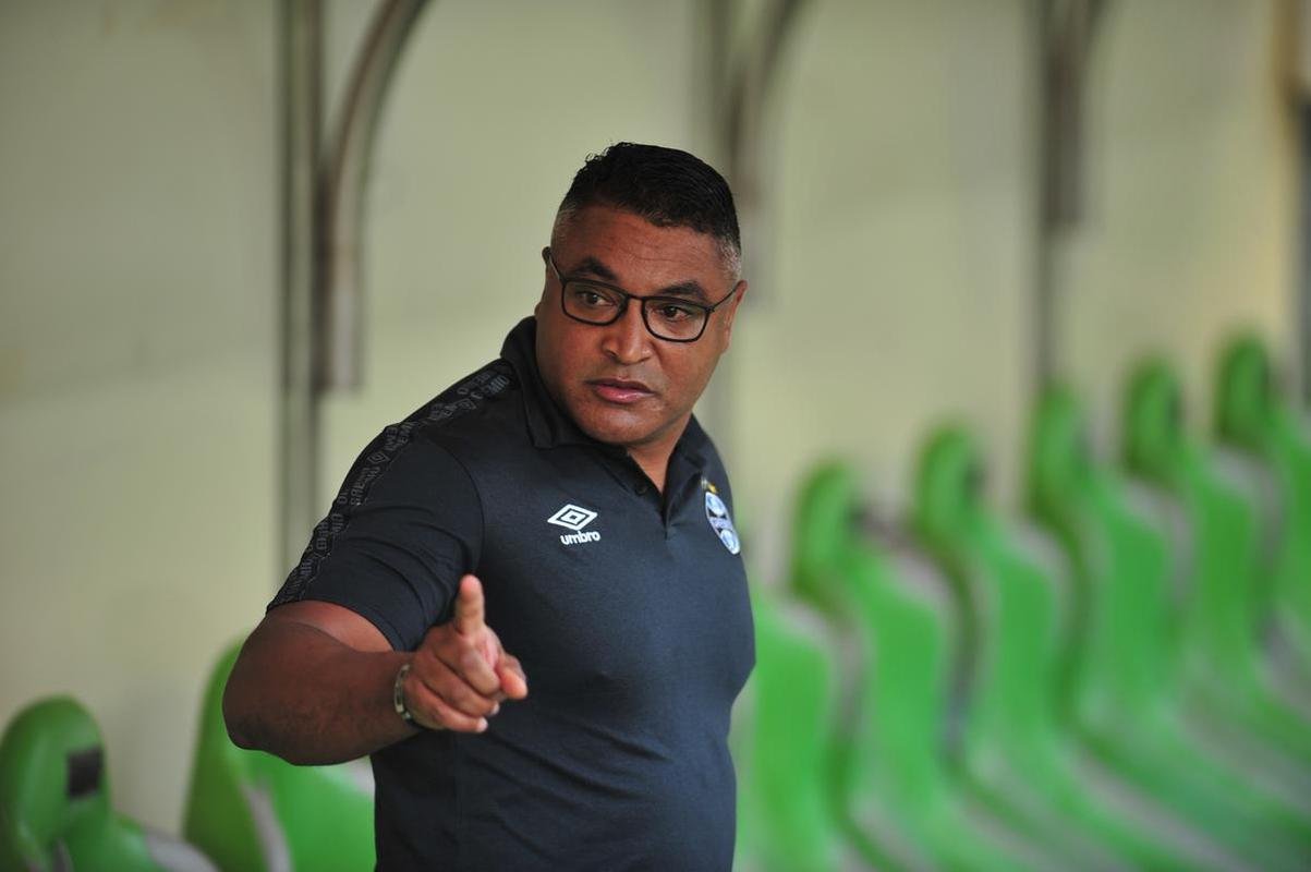 Fotos da partida entre Cruzeiro e Grmio, no Independncia, pela sexta rodada da Srie B do Brasileiro