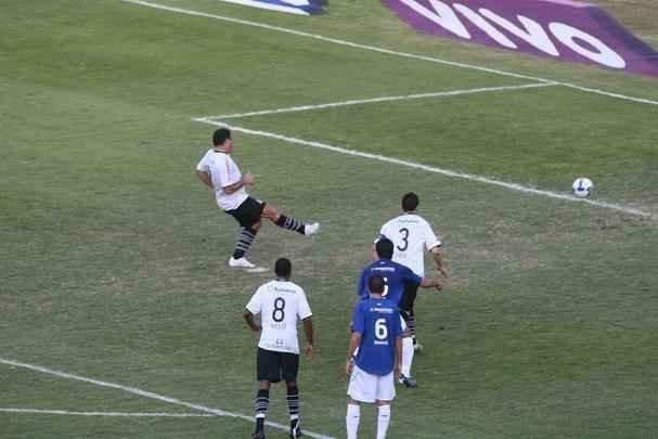 Em 2009, Fábio defendeu pênalti cobrado por Ronaldo Fenômeno, no Mineirão.