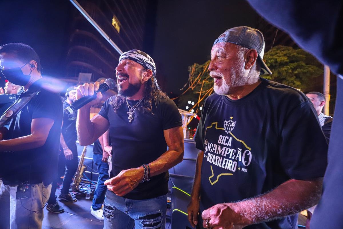 Bastidores da festa do Atltico em comemorao ao ttulo brasileiro