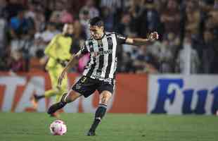 Fotos do jogo entre Santos e Atltico na Vila Belmiro, em Santos, pela 30 rodada do Campeonato Brasileiro