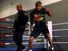 Com 100 rounds e 3 sparrings, Robson Conceio se prepara para Oscar Valdez