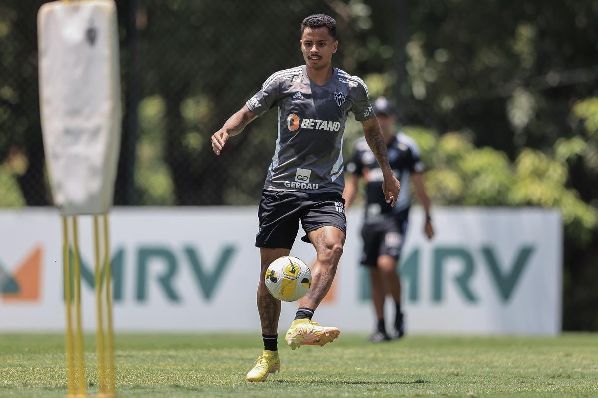 Fotos do treino do Atltico, que teve Hulk em campo 