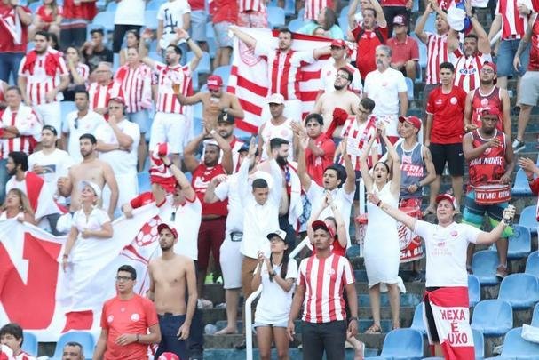 Em partida no Castelo, em So Lus, o Nutico conseguiu administrar sua vantagem, obtida nos Aflitos, em vitria por 3 a 1, e conquistou o ttulo ao empatar em 2 a 2 com o Sampaio Corra