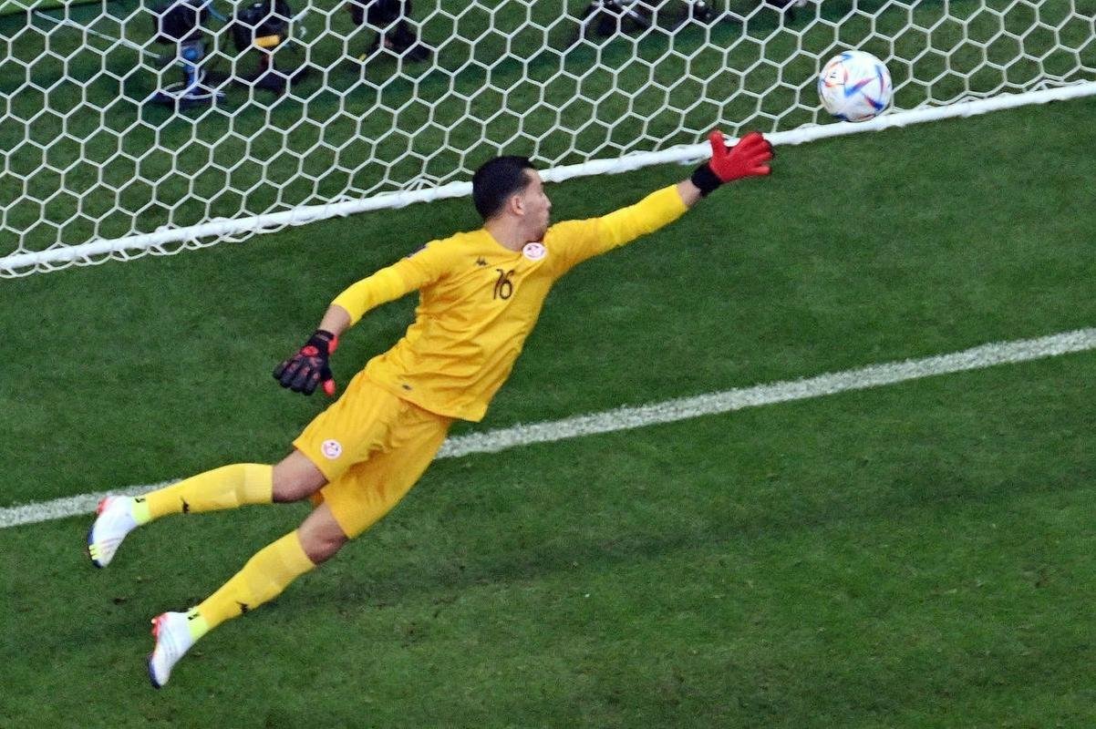 Mitchell Duke marcou o gol da Austrlia sobre a Tunsia em jogo pela segunda rodada do Grupo D da Copa do Mundo