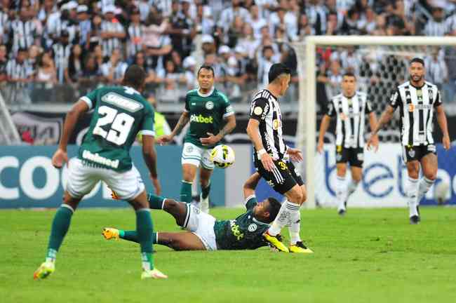 Fotos do jogo entre Atlético e Goiás, no Mineirão, em Belo Horizonte, pela 23ª rodada da Série A do Brasileiro