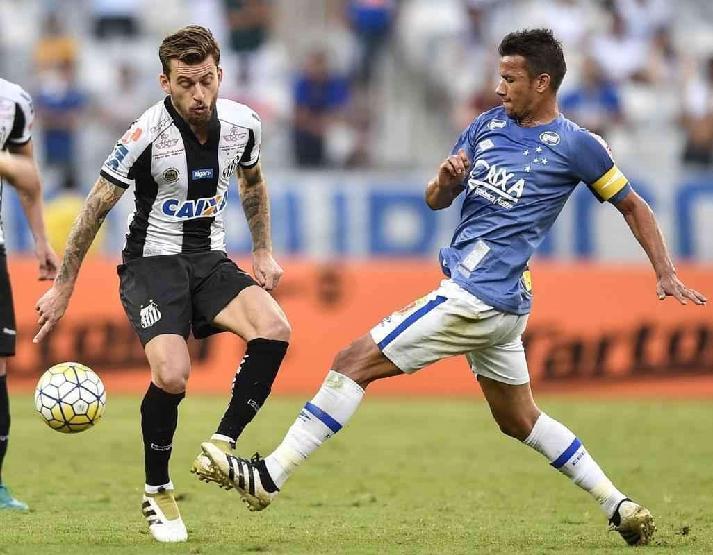 Confira detalhes da nova terceira camisa lanada pelo Cruzeiro